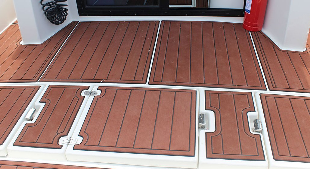 a_0005_Back Deck